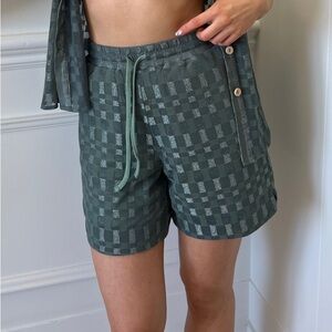 NWT find me now green patchwork shorts